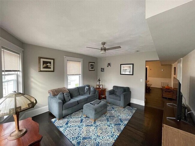 Foto del edificio - 112 Suffolk Ave