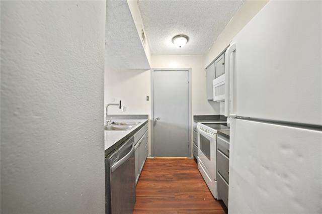 Foto del edificio - 12484 Abrams Rd
