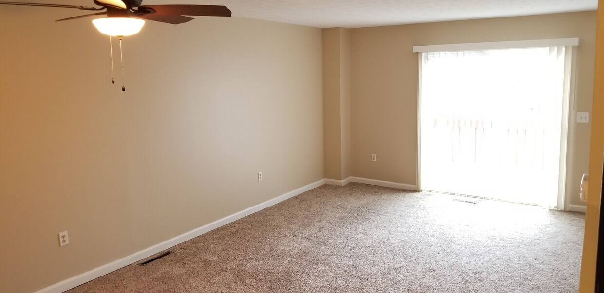 6945 New Oxford Rd, Paxtonia, PA 17112 Townhome Rentals in Paxtonia