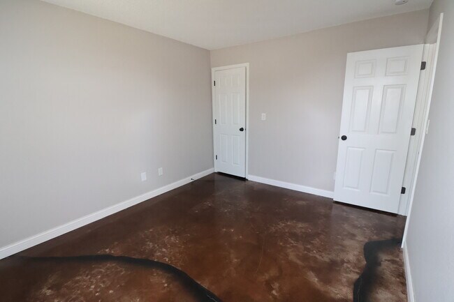 Building Photo - 7246 Registry Dr
