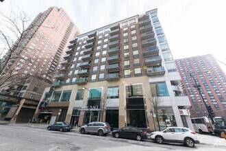 Building Photo - 1 E 8th St