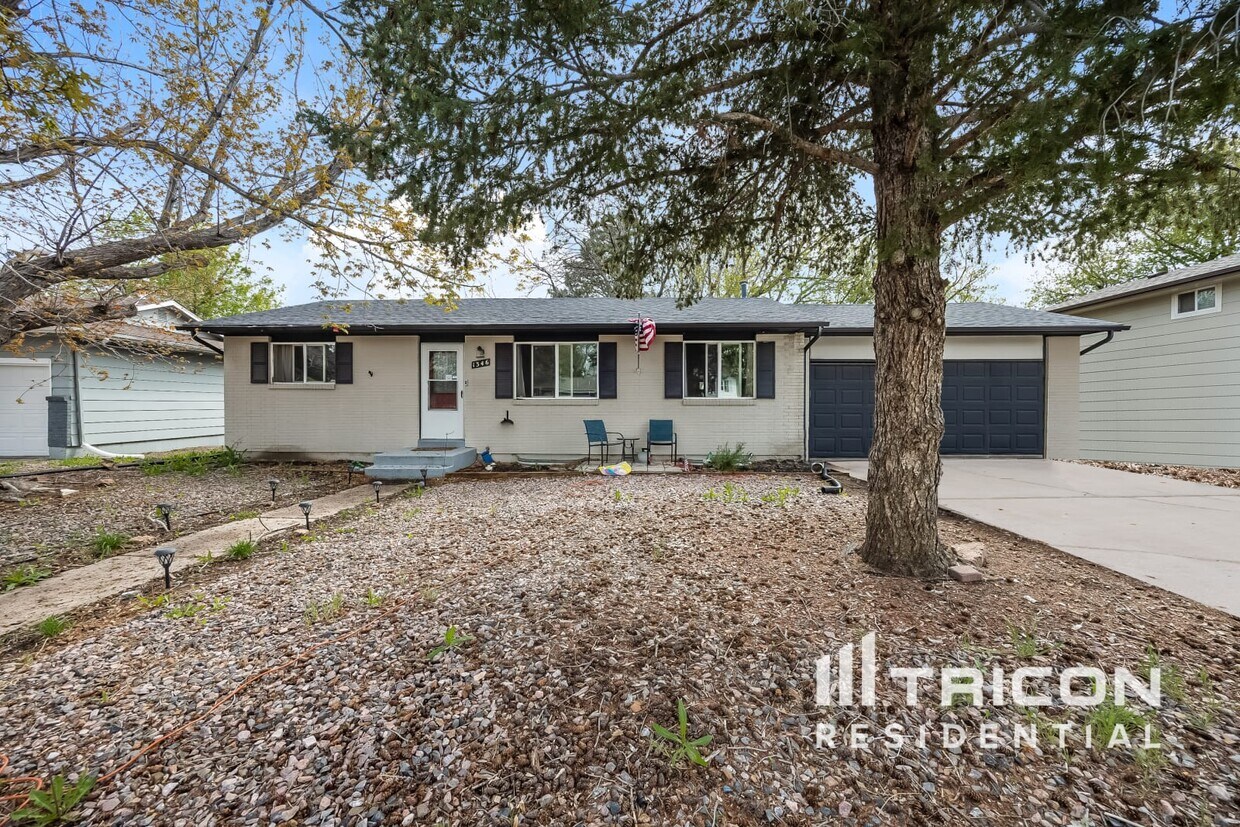 Primary Photo - 1346 Mears Dr