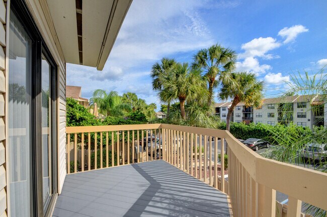 Building Photo - 614 Executive Center Dr