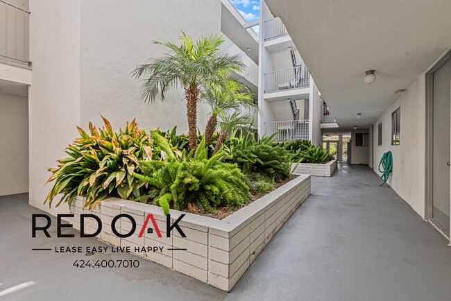 Foto del edificio - 1033 1/4 3rd St-104