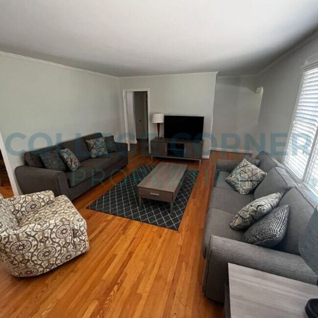 Foto del edificio - 1253 Brookwood Dr