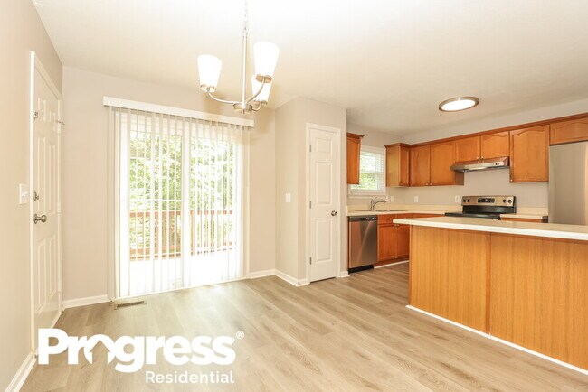 Foto del edificio - 415 Country Village Dr