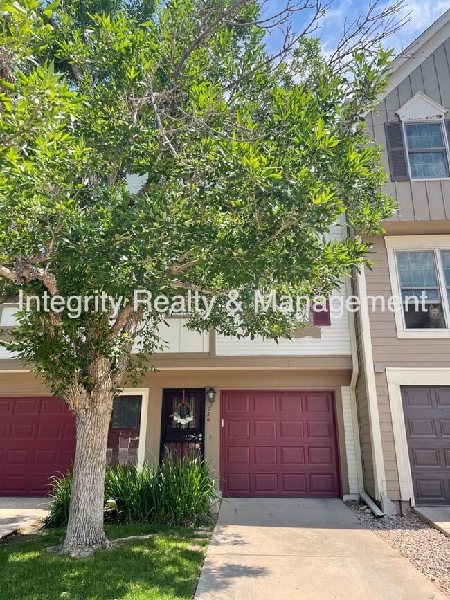 Photo - 1811 S Quebec Way House