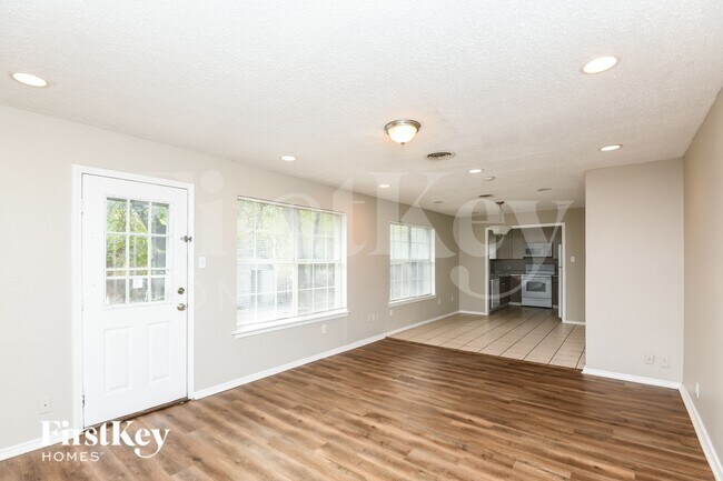 Foto del edificio - 6508 Normandy Rd