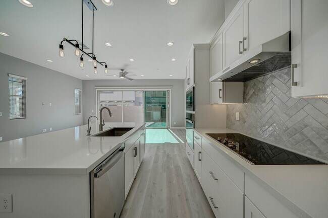 Foto del edificio - 7439 E Conquistadores Dr