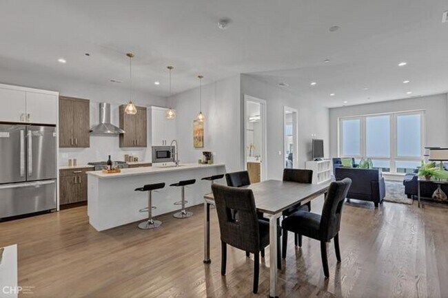 Foto del edificio - 2217 W Madison St