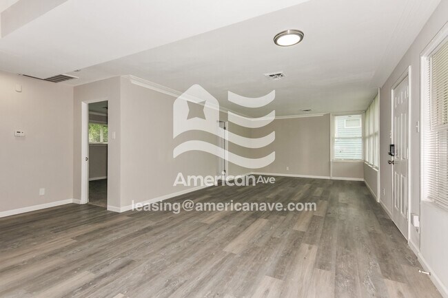 Foto del edificio - 8421 St Olaf Dr
