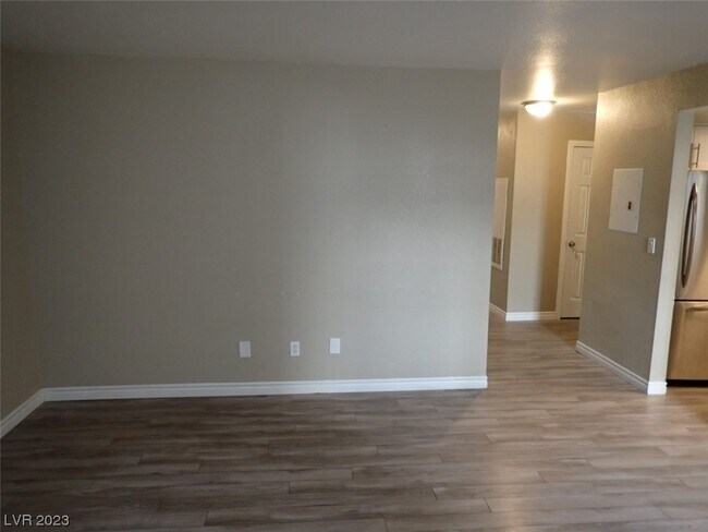 Building Photo - 6250 W Flamingo Rd