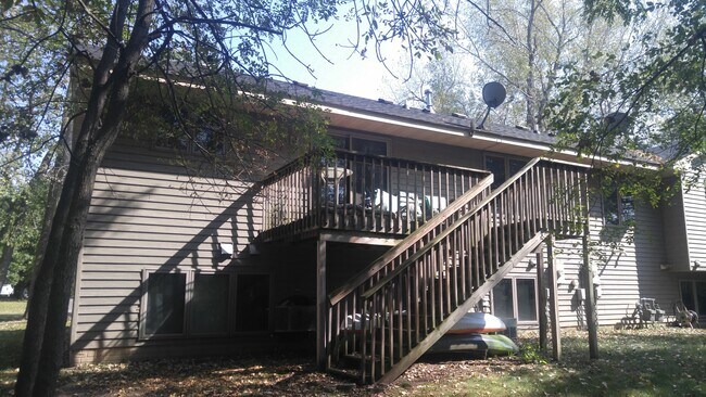 Foto del edificio - 3 Bedroom Twin home