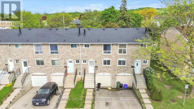 Building Photo - 120-120 Quigley Rd
