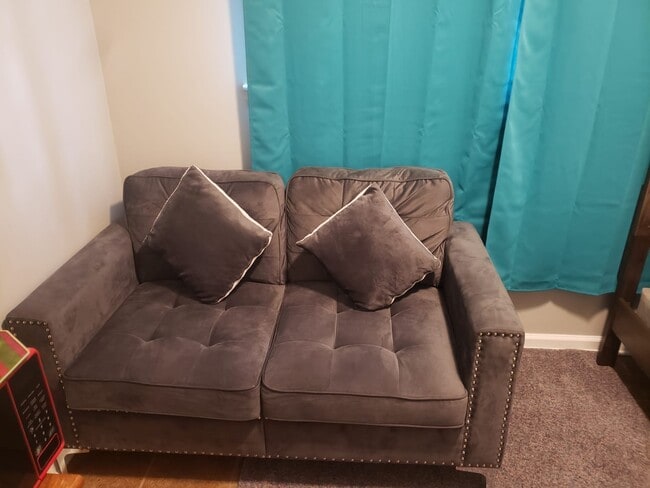 Building Photo - Fully-Furnished Rooms for Rent