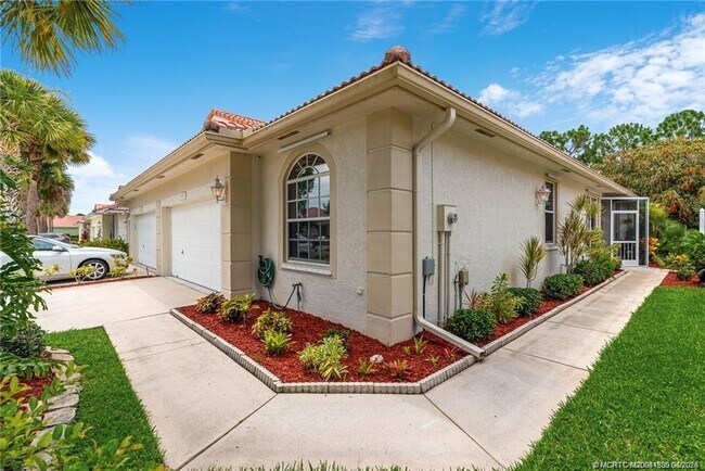 Foto del edificio - 6797 SE Warwick Ln