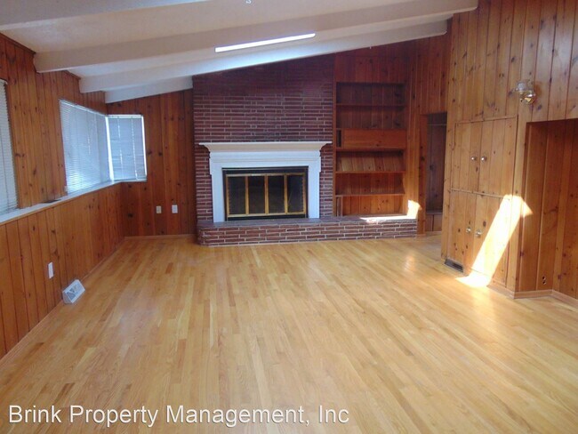 Building Photo - 3 br, 2 bath House - 5123 S Leo St