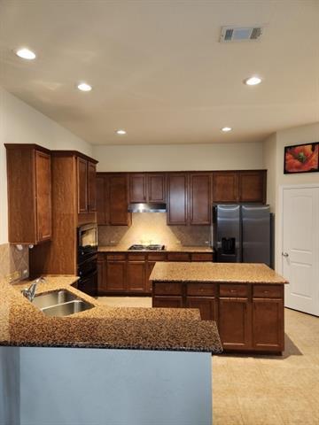 Building Photo - 3701 Bella Vista Dr