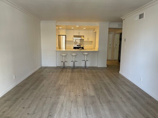 Foto del edificio - 600 W 9th St