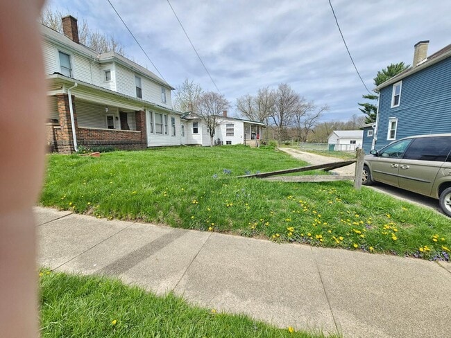 Building Photo - 119 Vaughn St