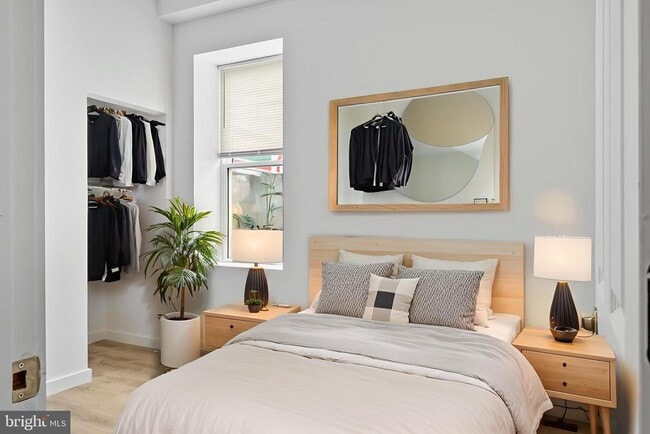 Foto del edificio - 2652 Bridge St