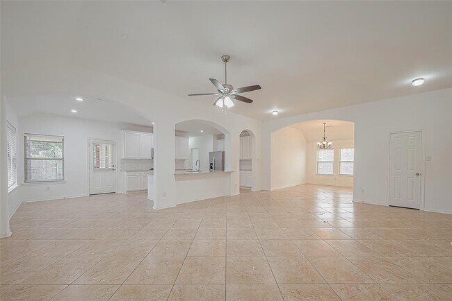 Foto del edificio - 47 Sagamore Ridge Pl