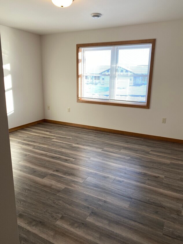 619 Spruce Ln Unit 13, Tomah, WI 54660 Apartments in Tomah, WI