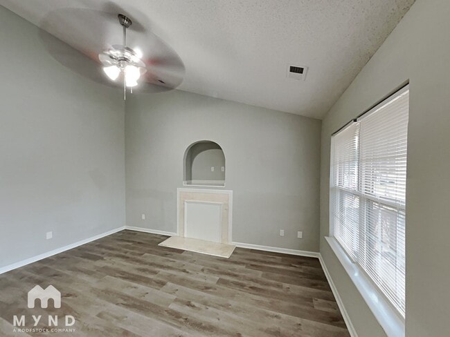 Building Photo - 5404 Katherine Ct