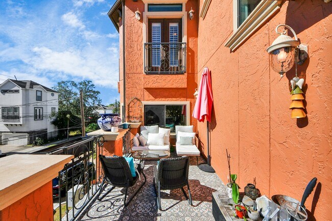 Foto del edificio - 1141 W 23rd St