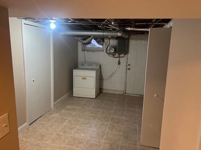 Foto del edificio - 44X Random Rd