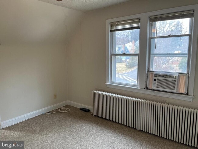 Building Photo - 8009 Garland Ave