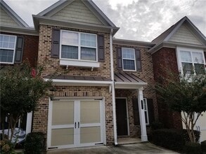 Building Photo - 5579 Lindeman Ln