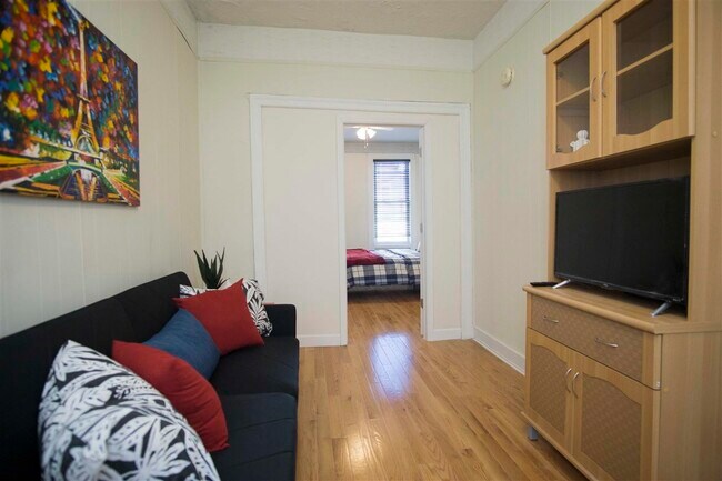 Foto del edificio - 411 Adams St