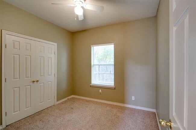 Foto del edificio - MOVE IN READY : EVERMAN