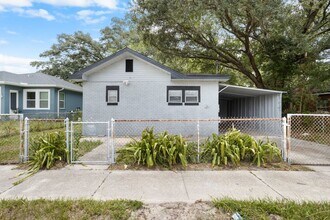 Building Photo - 8213 N Elmer St