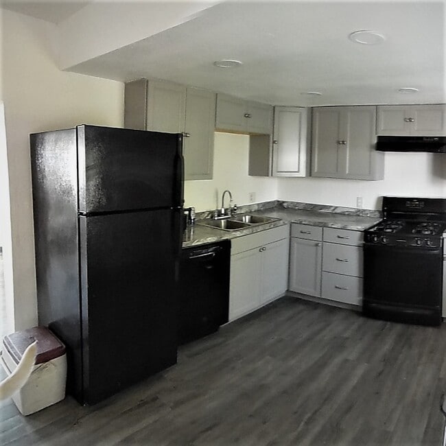 Foto del edificio - 208 Mohawk Dr