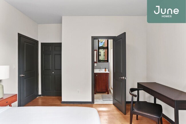 Foto del edificio - Queen room in 4-bed/3.0-bath Home