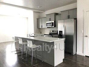 Building Photo - 1454 S 520 W