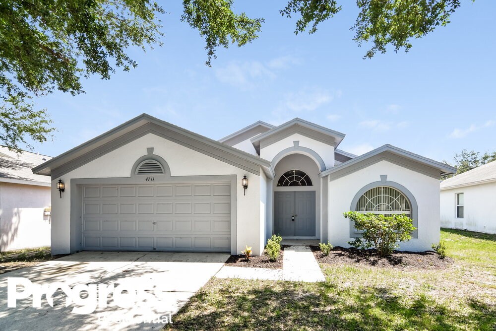 Foto principal - 4711 Ramshead Dr