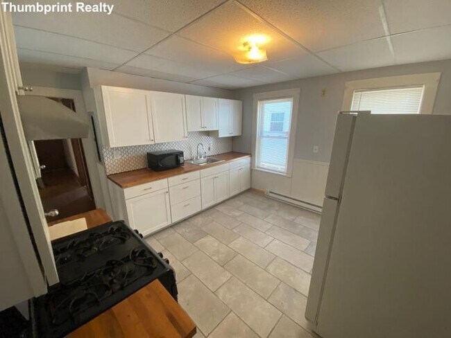 Building Photo - 3 bedroom in Boston MA 02124