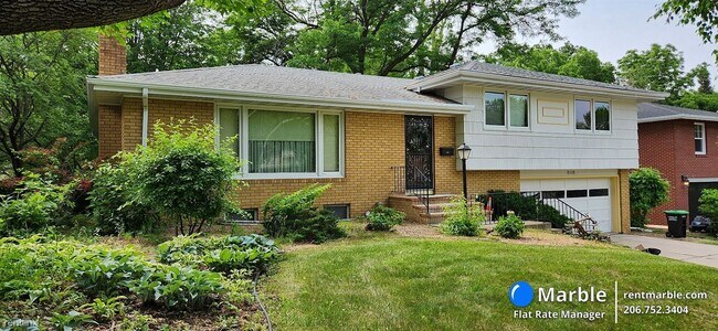 Foto del edificio - 3 br, 3 bath House - 6116 Hansen Rd