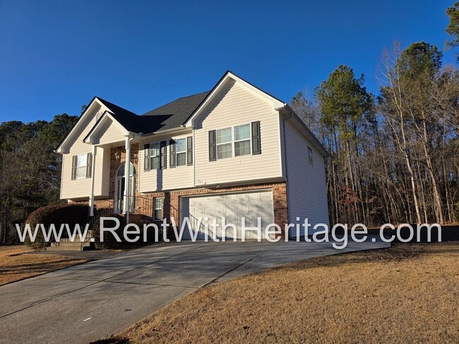 Foto del edificio - Gorgeous 5 Bd/ 3 Bath Including Full Finished Basement/ Spacious Yard with RV Parking/ Small Subd...