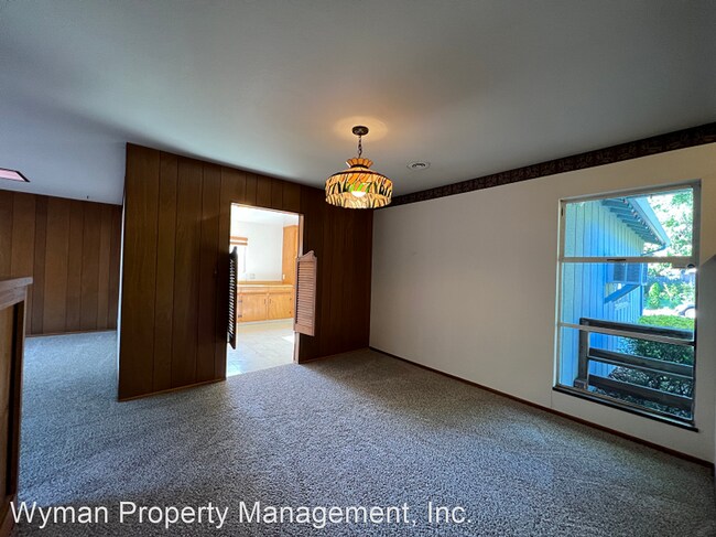 Foto del edificio - 3 br, 2 bath House - 1052 Vassar Dr.
