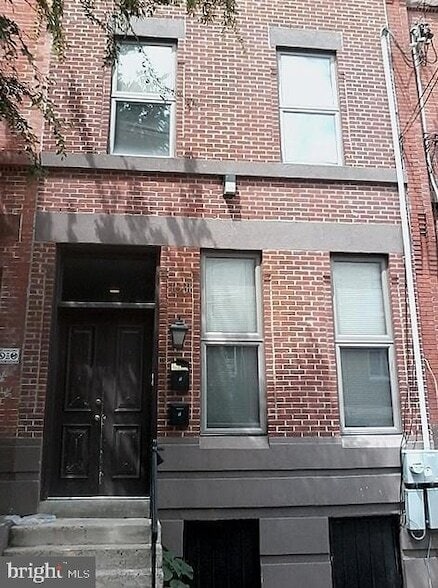 Photo - 1531 Poplar St Townhome