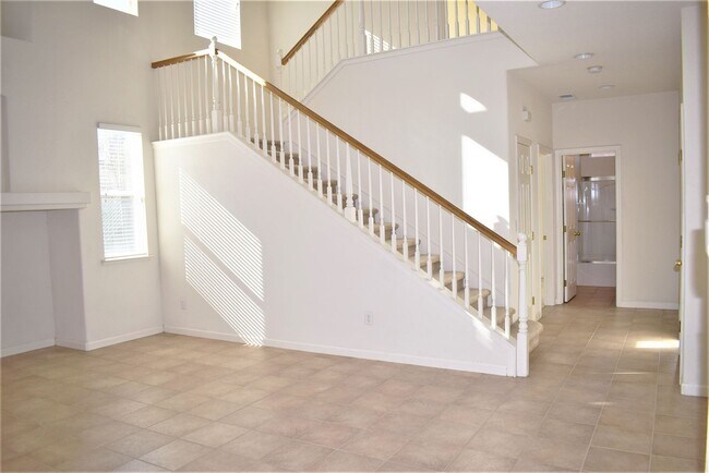 Foto del edificio - Resident Benefit Package Property