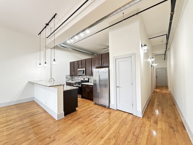 Foto del edificio - 1432 W 21st St