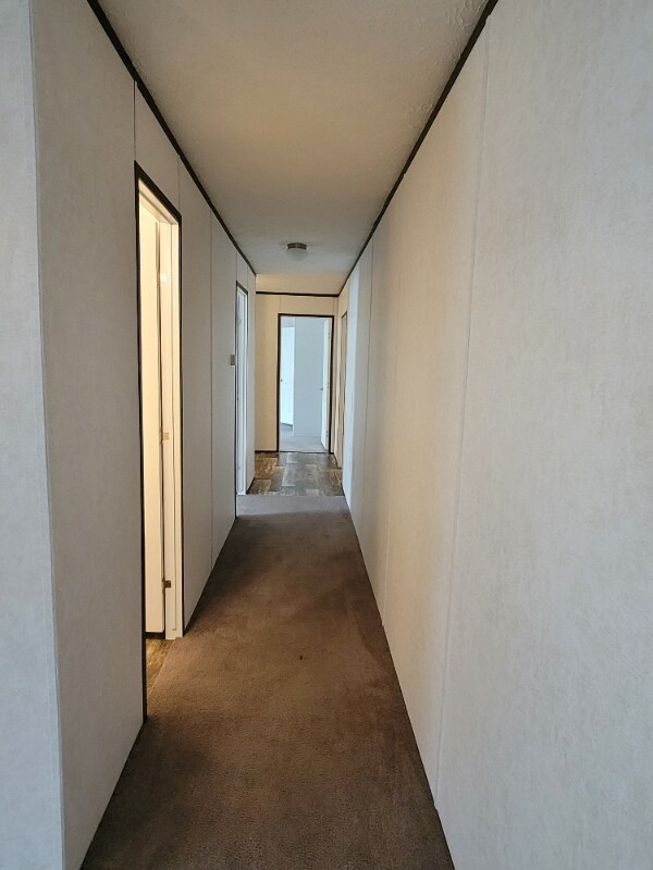 Building Photo - 2198 Tri Level Ln