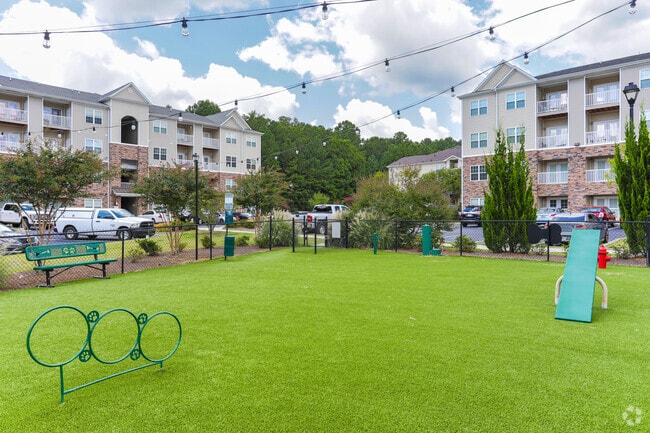 Pet Park - Hawthorne at Mirror Lake