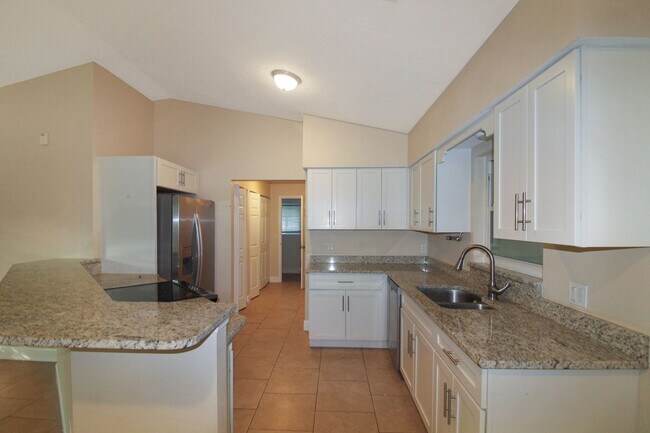 Building Photo - South Venice Annual Pool Home for Rent