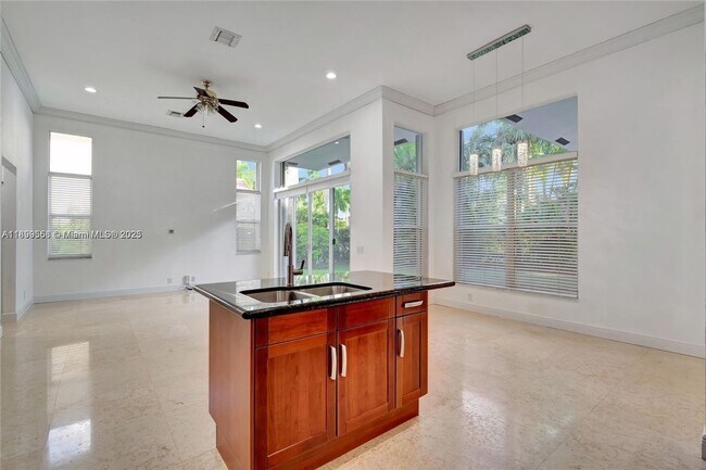 Foto del edificio - 1709 Victoria Pointe Cir